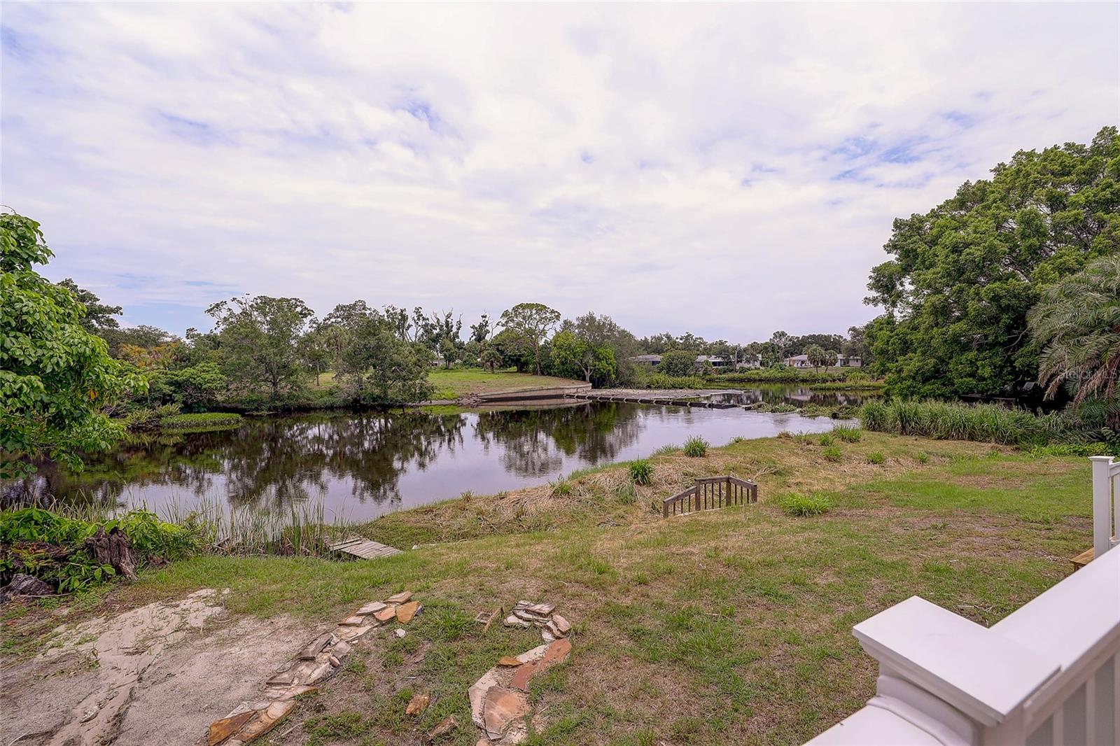 3214 N SECLUSION DR — photo 37