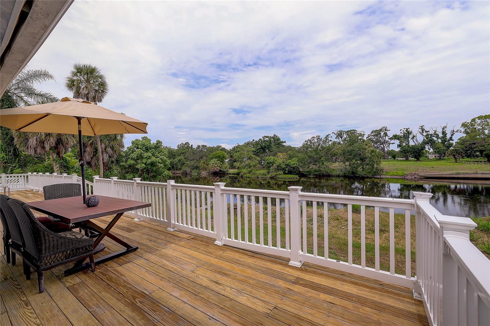 3214 N SECLUSION DR — photo 34
