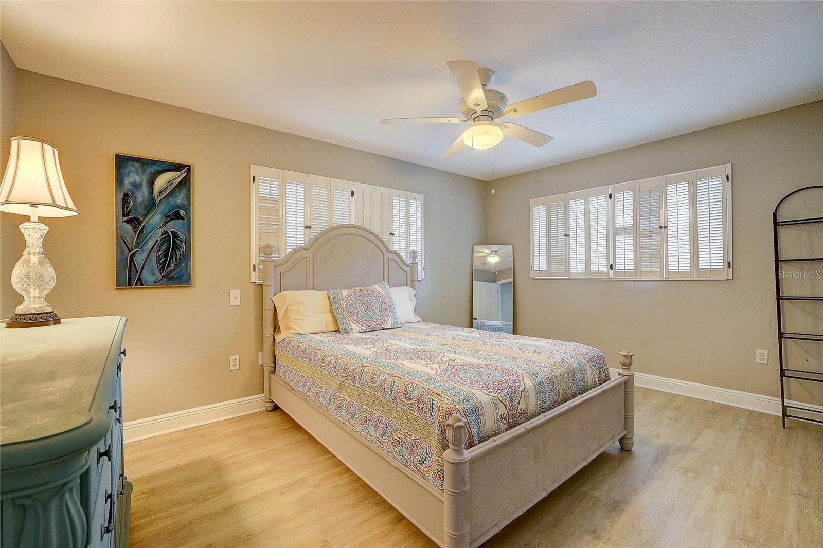 3214 N SECLUSION DR — photo 26