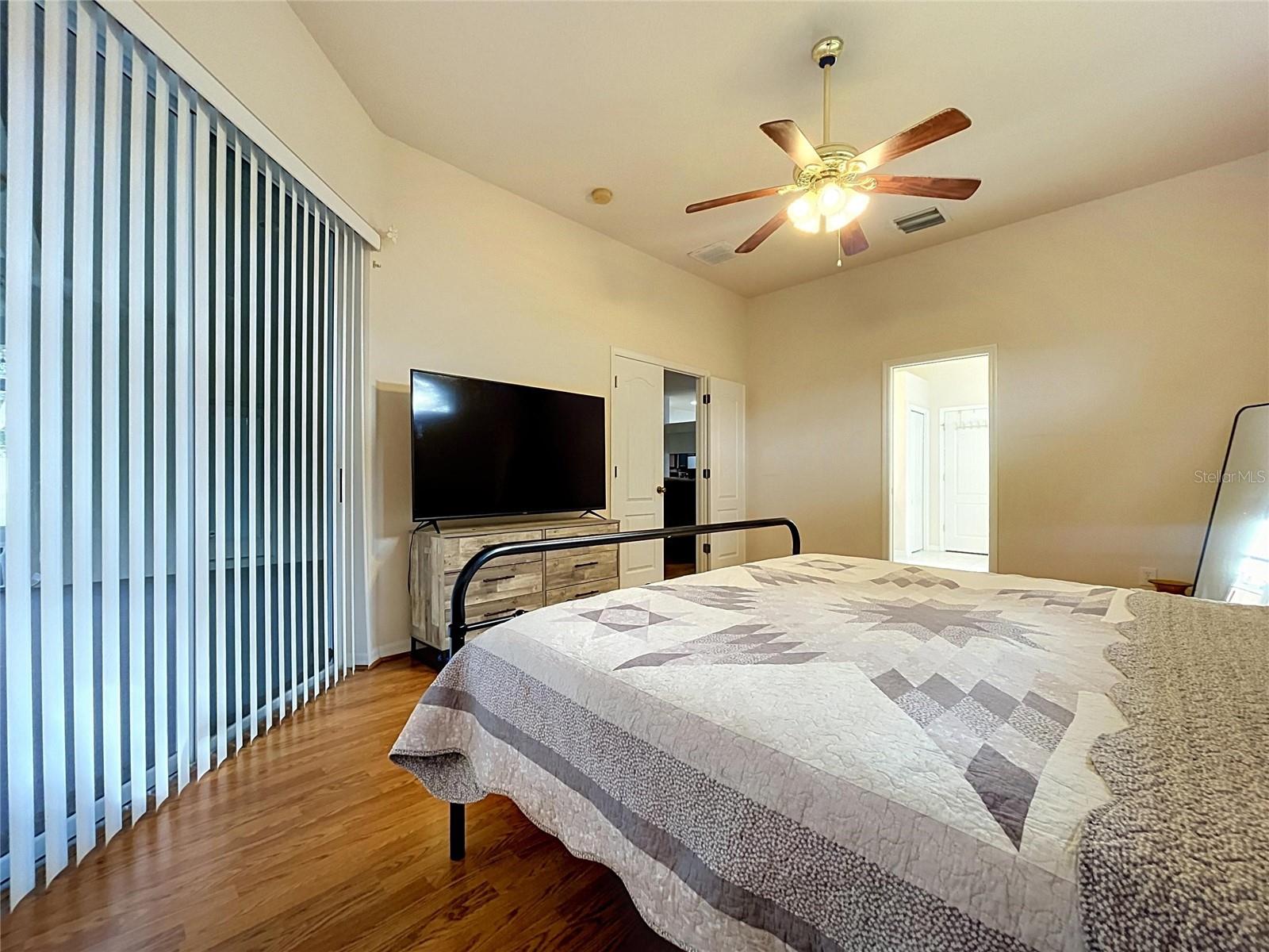 1124 SPLIT SILK ST — photo 35