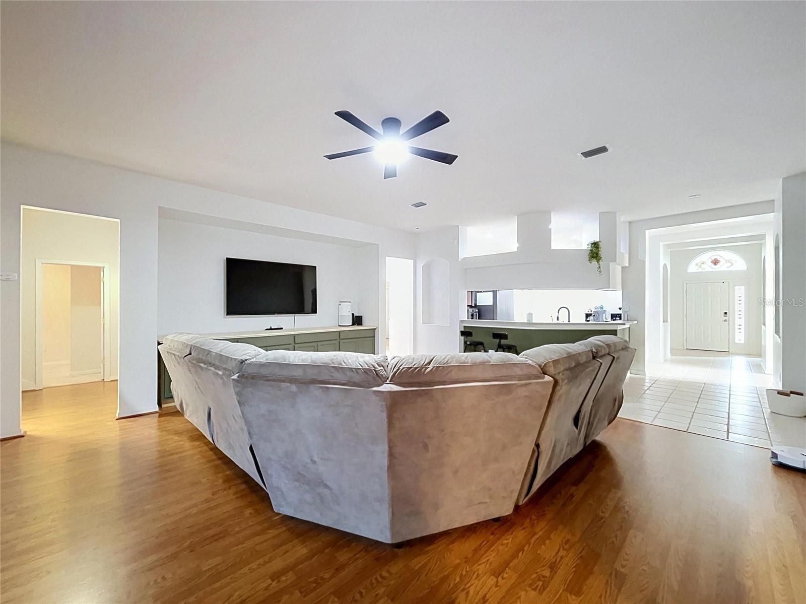 1124 SPLIT SILK ST — photo 21