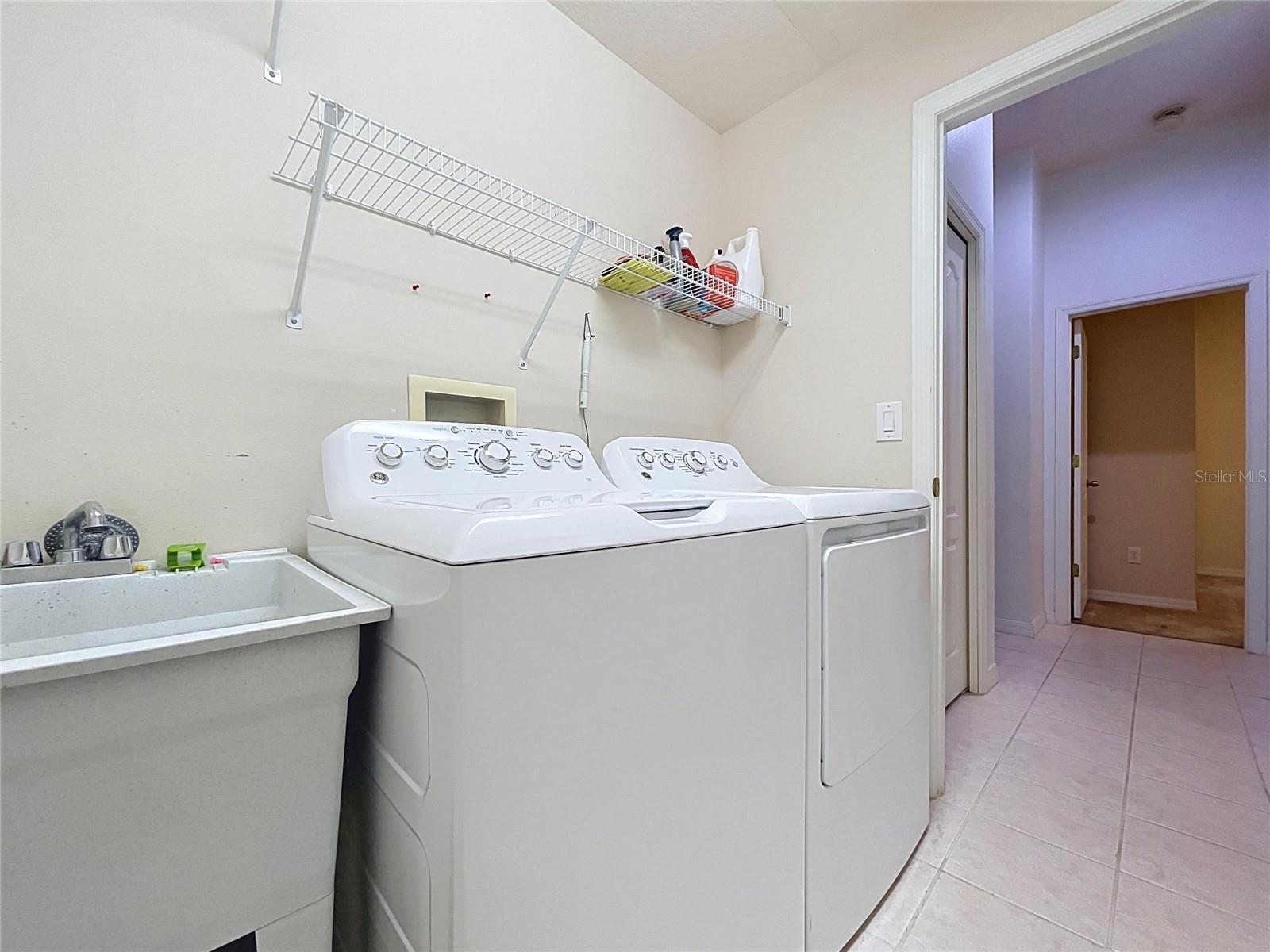 1124 SPLIT SILK ST — photo 23