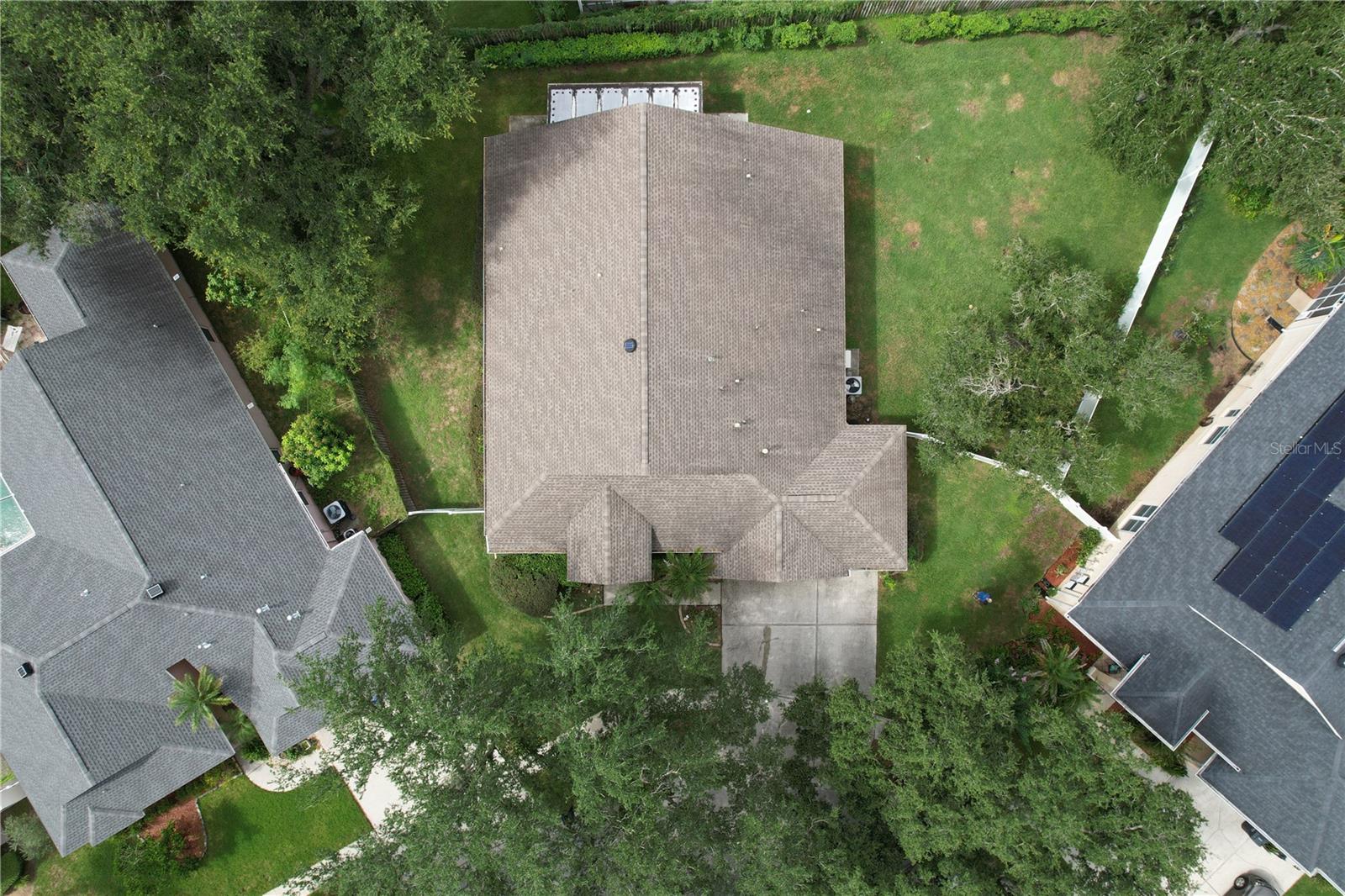 1124 SPLIT SILK ST — photo 4
