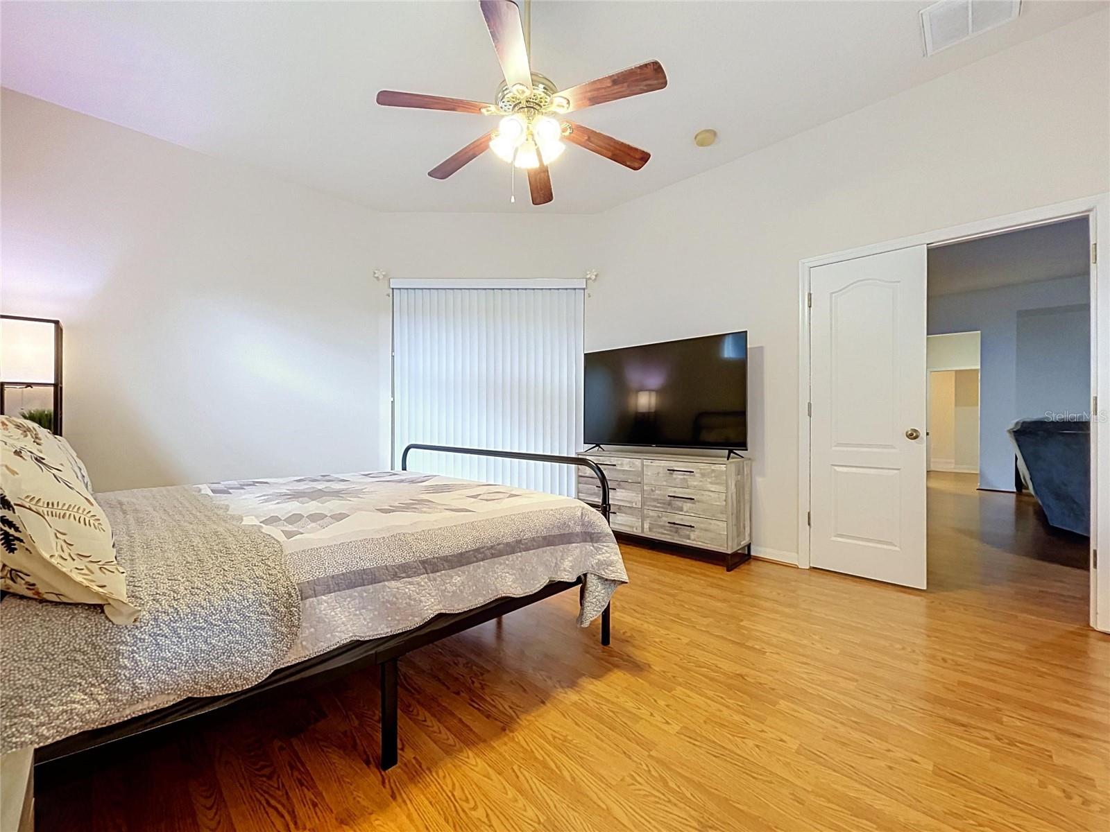 1124 SPLIT SILK ST — photo 34
