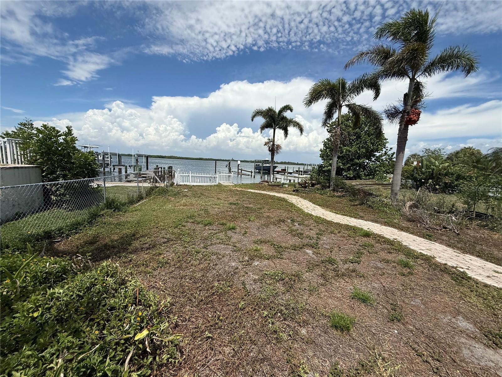 6111 BAYOU GRANDE BLVD NE — photo 4