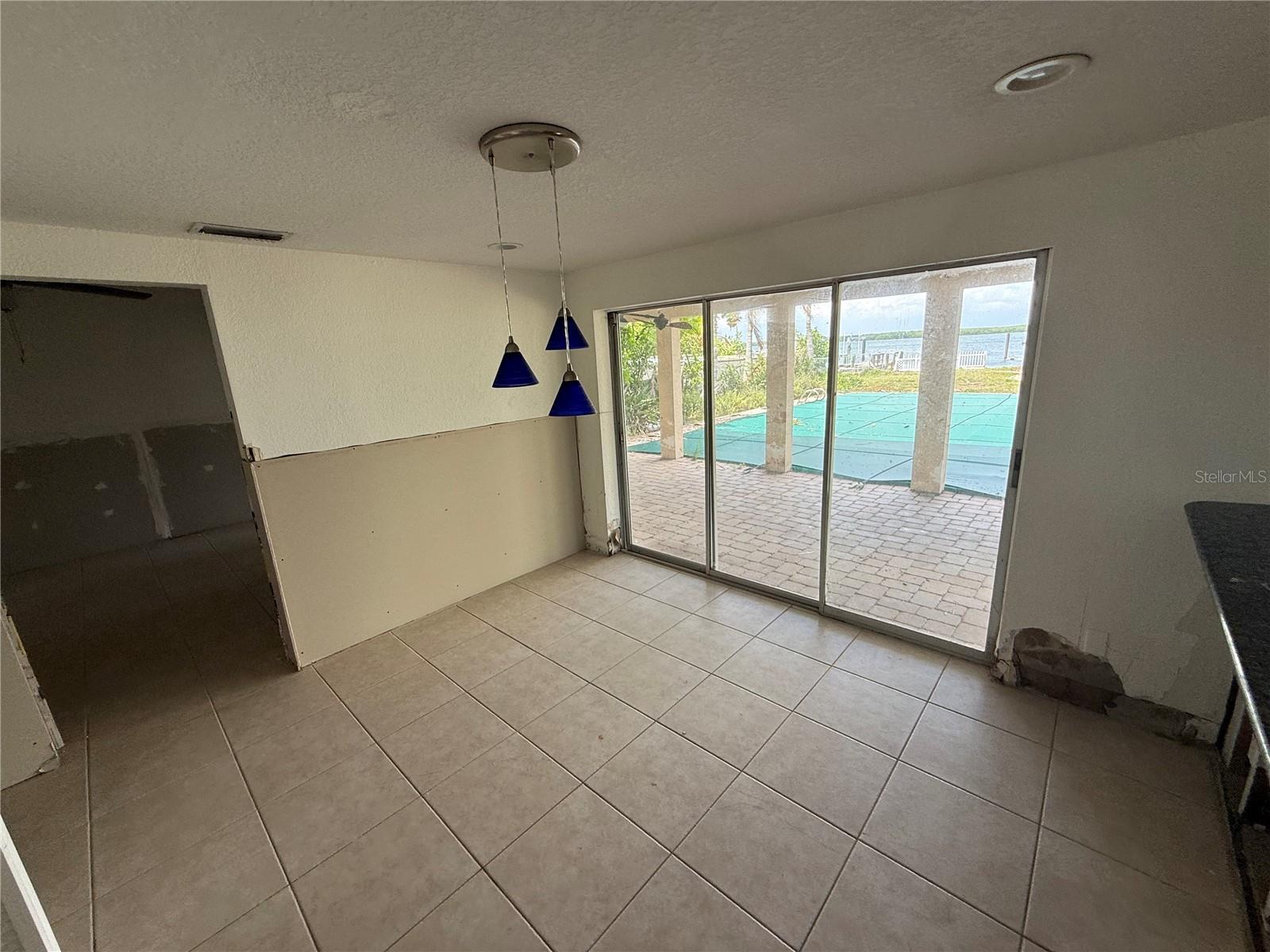 6111 BAYOU GRANDE BLVD NE — photo 9
