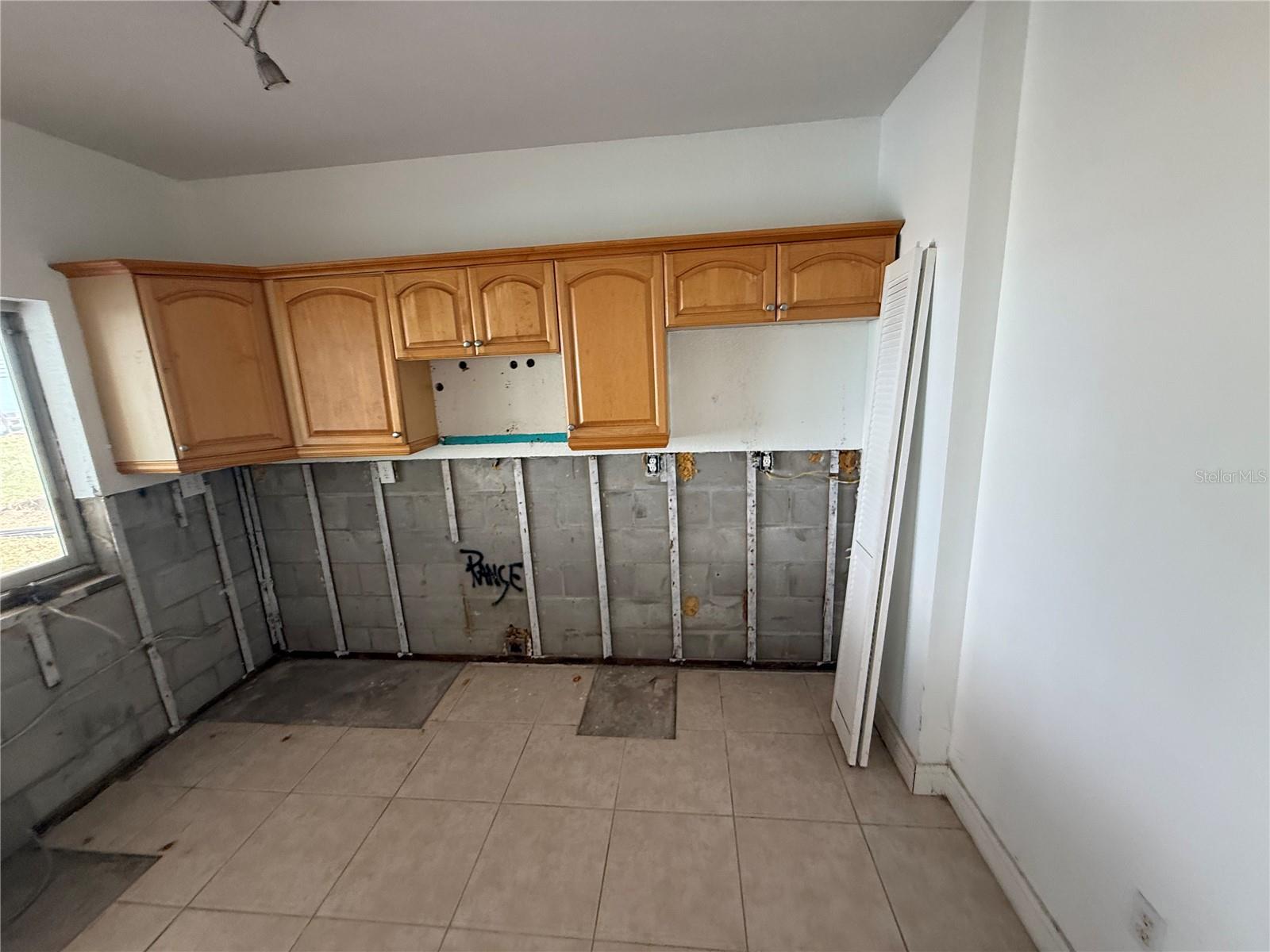 6111 BAYOU GRANDE BLVD NE — photo 11