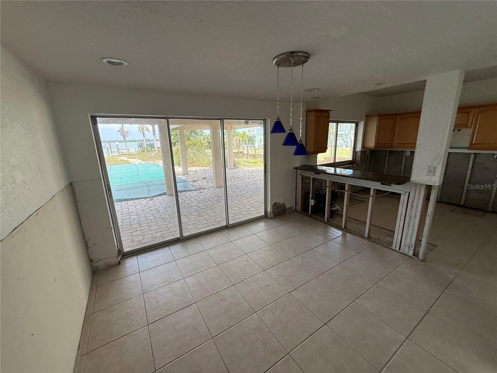 6111 BAYOU GRANDE BLVD NE — photo 8