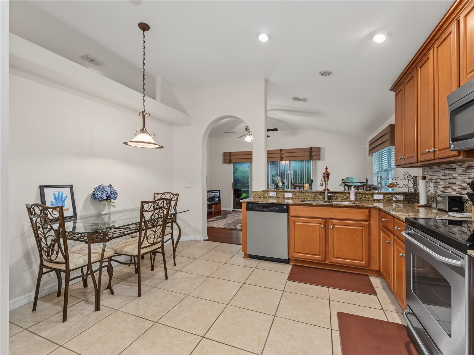 11916 HERITAGE POINT DR — photo 28