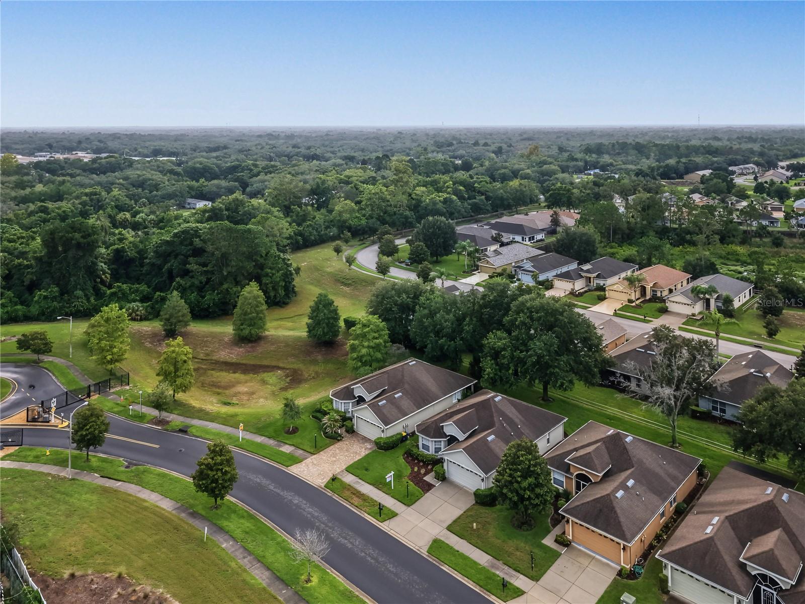11916 HERITAGE POINT DR — photo 3