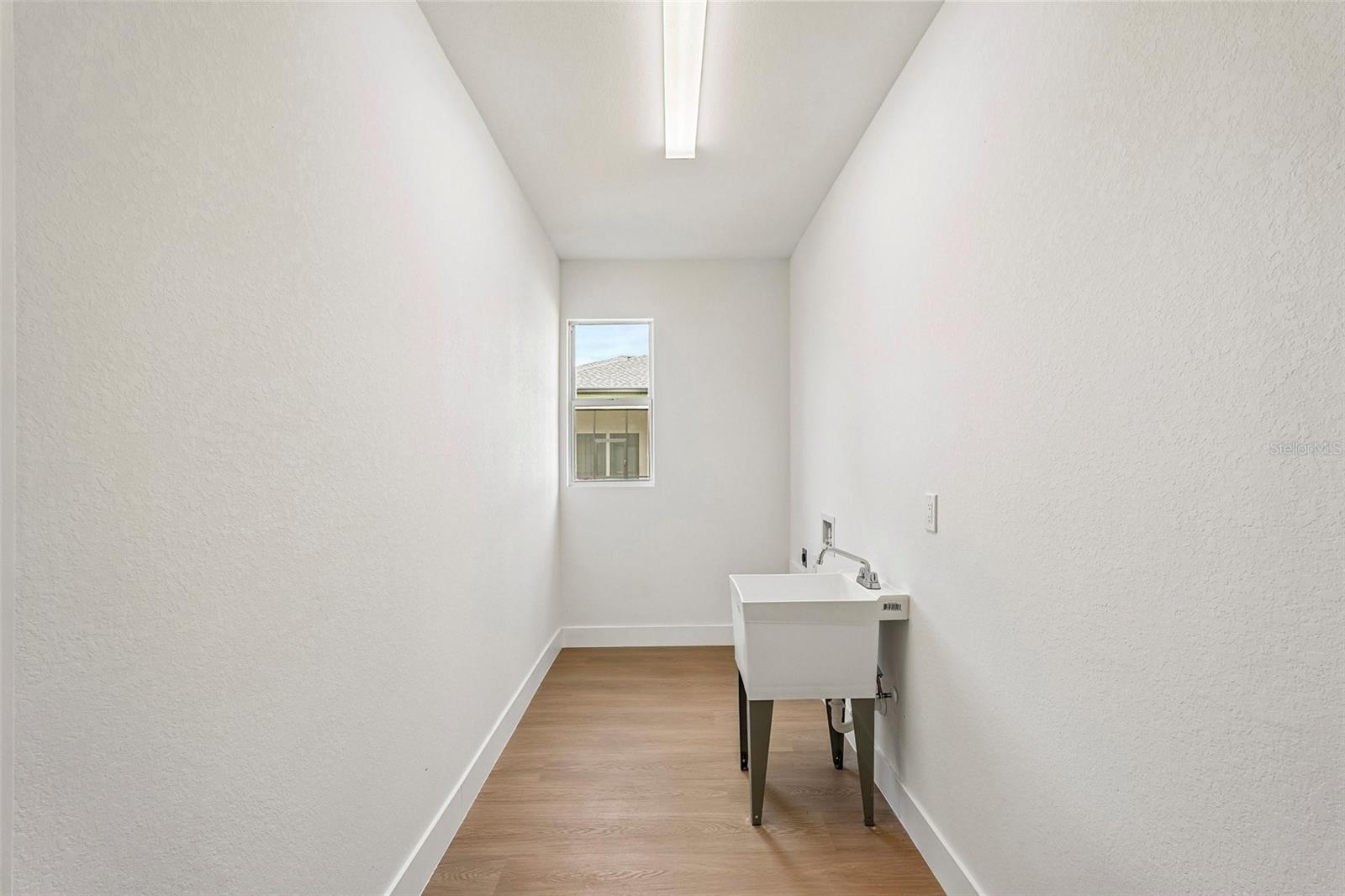 2234 JAMESON AVE — photo 15