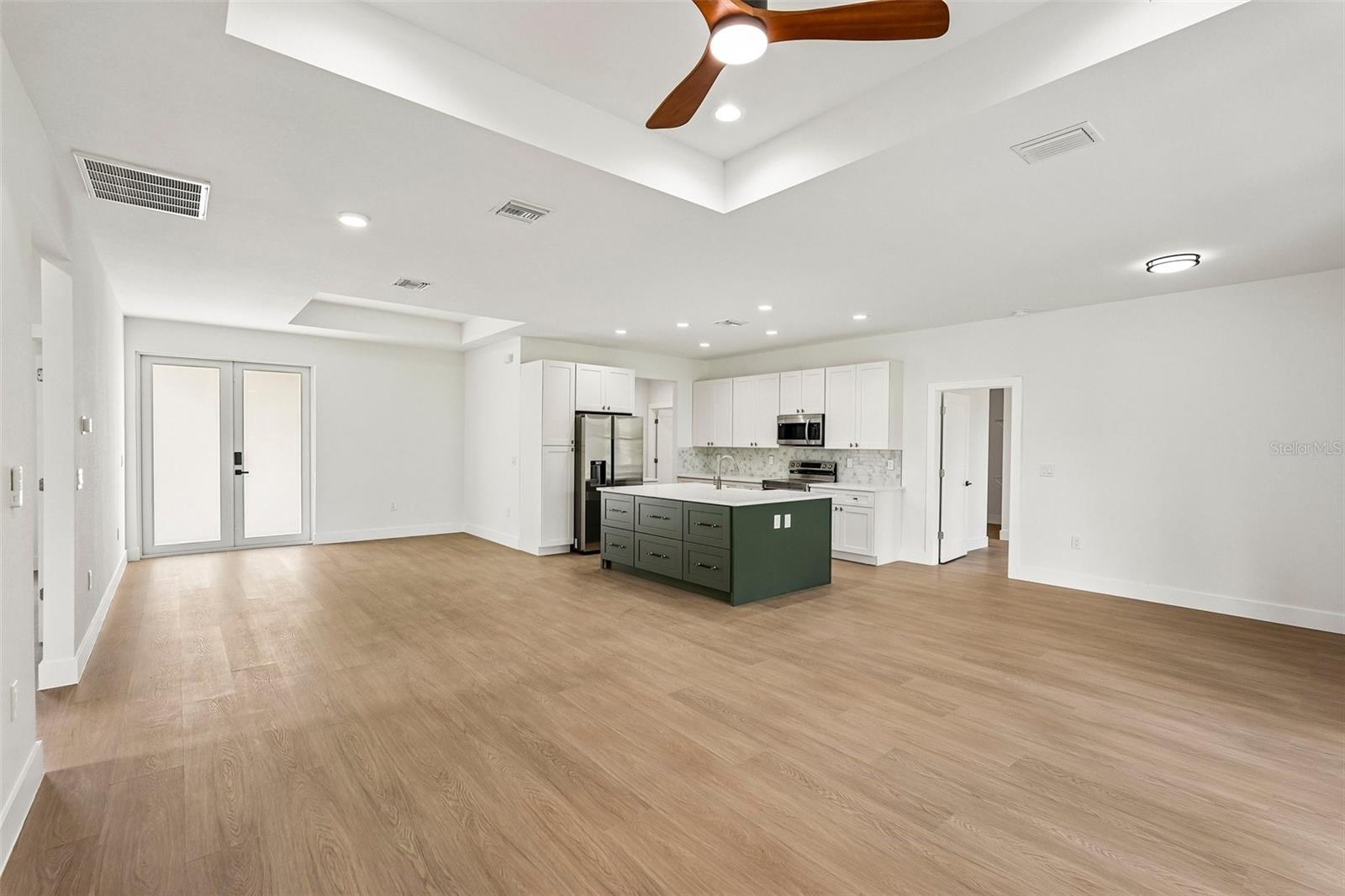 2234 JAMESON AVE — photo 8