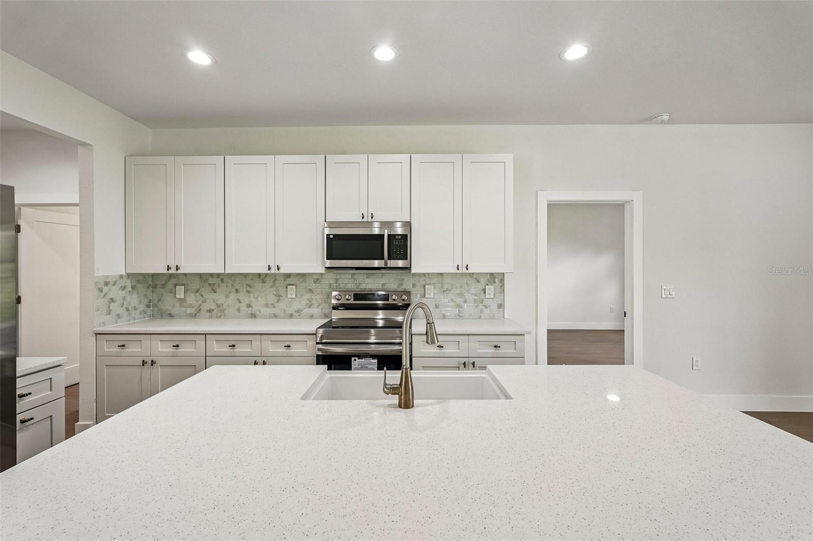 2234 JAMESON AVE — photo 13