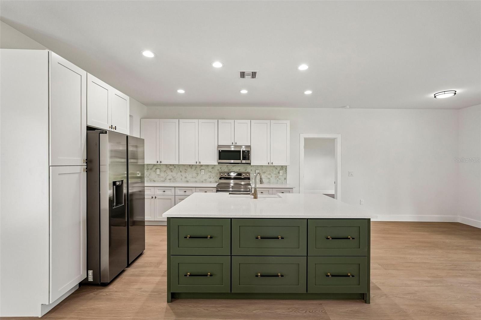 2234 JAMESON AVE — photo 12