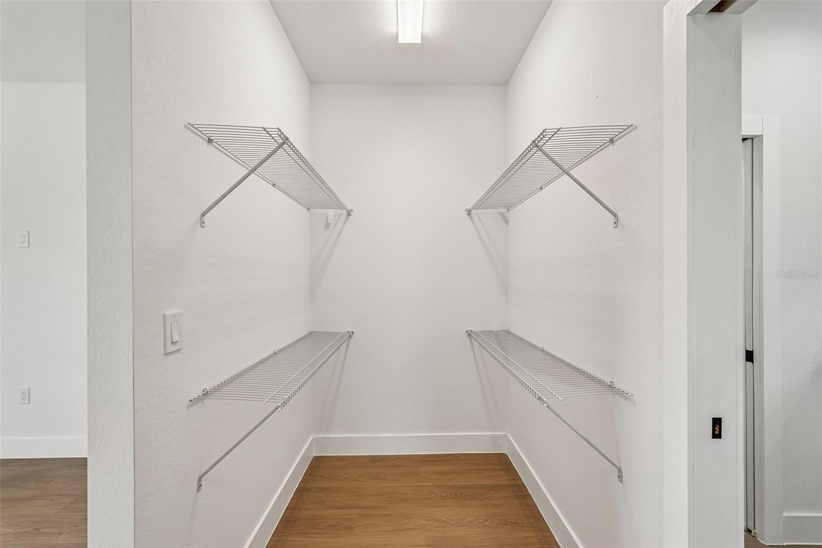 2234 JAMESON AVE — photo 23