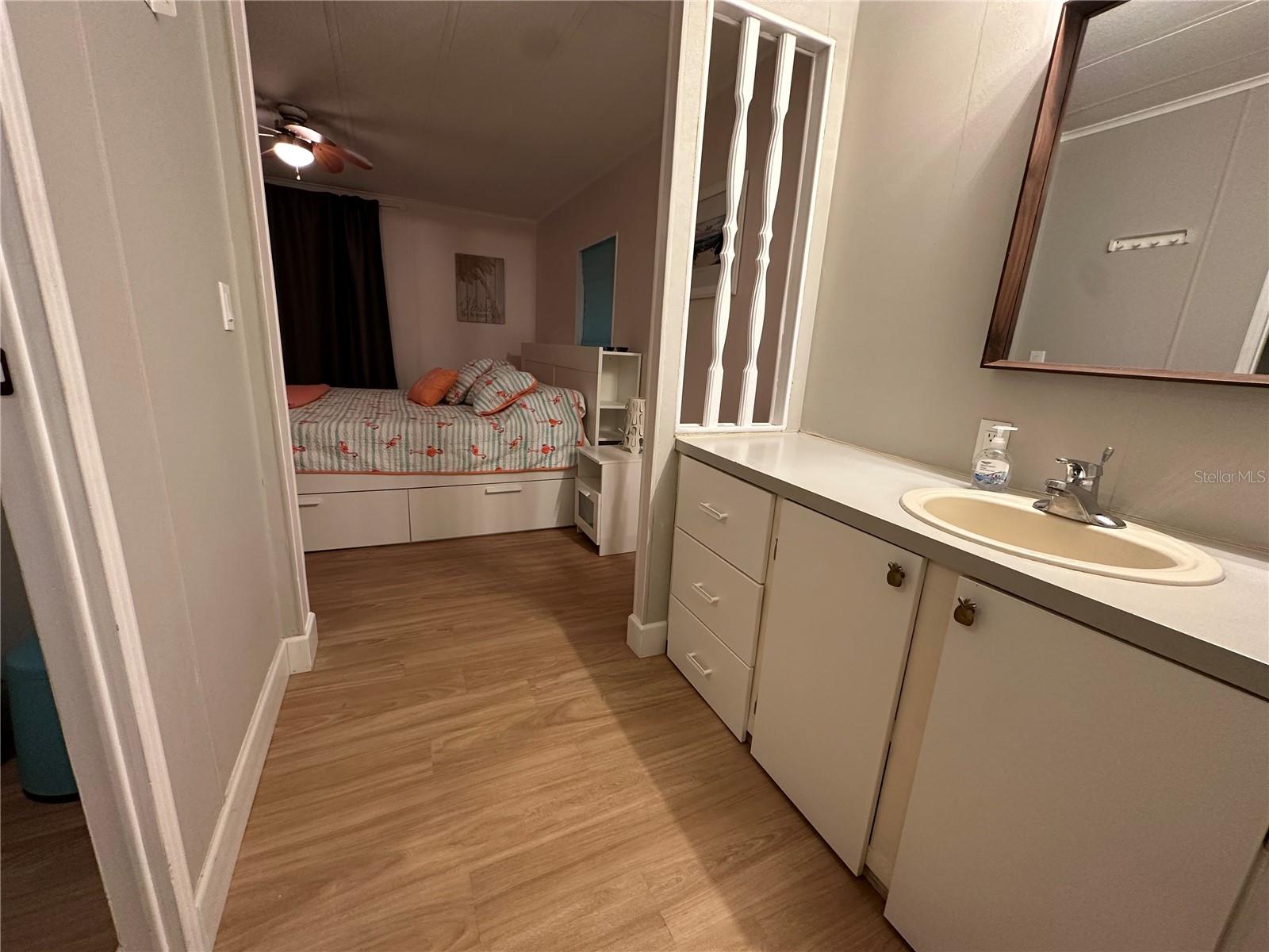 283 APRICOT ST — photo 9