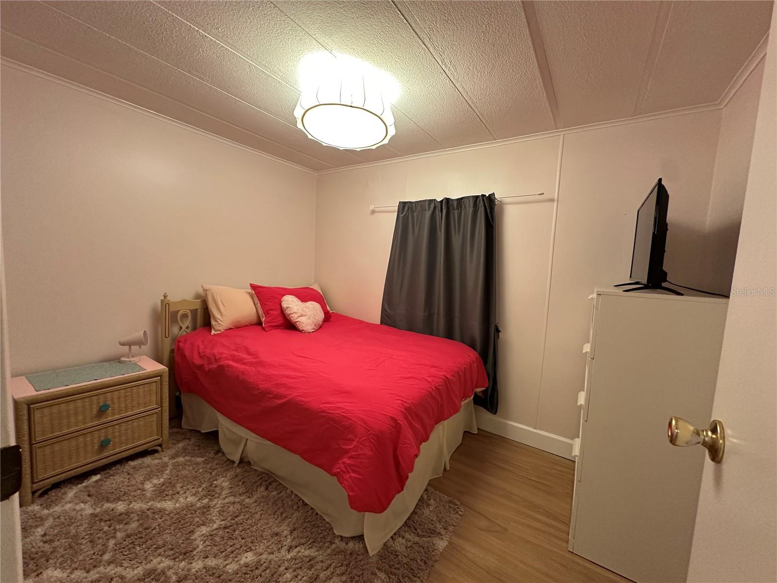 283 APRICOT ST — photo 10