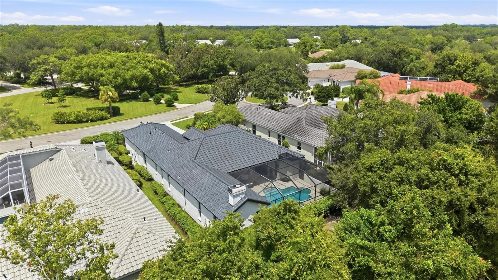 7825 WILTON CRESCENT CIR — photo 40