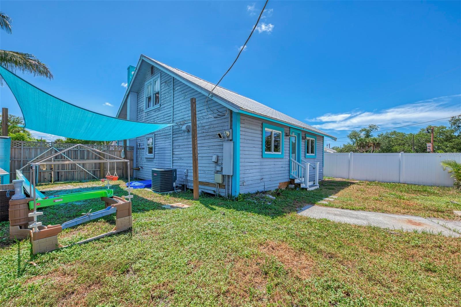 530 W GREEN ST — photo 46
