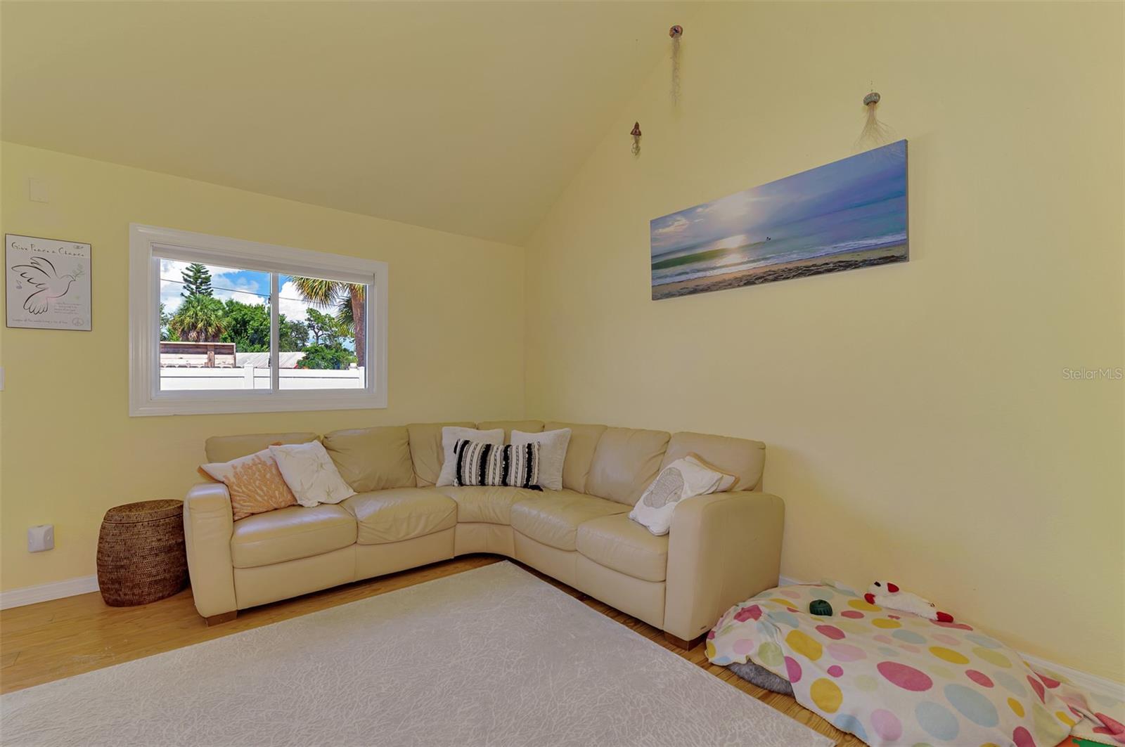 530 W GREEN ST — photo 24