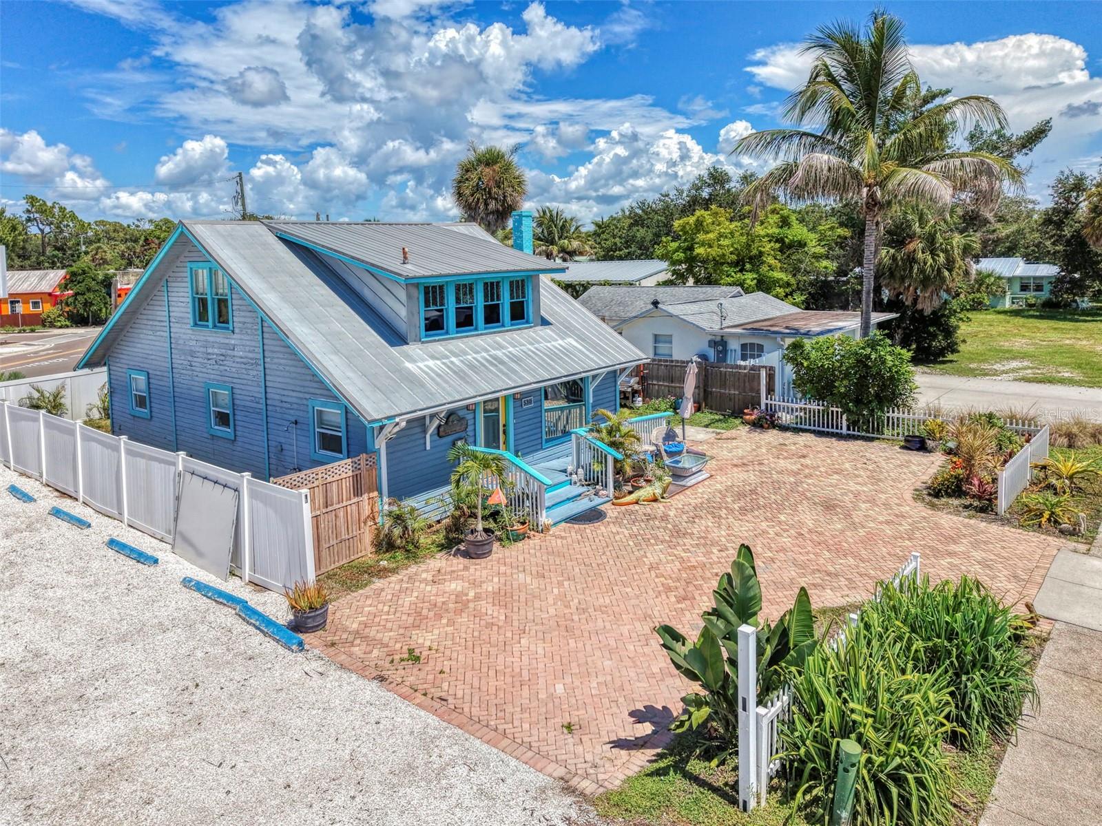 530 W GREEN ST — photo 5