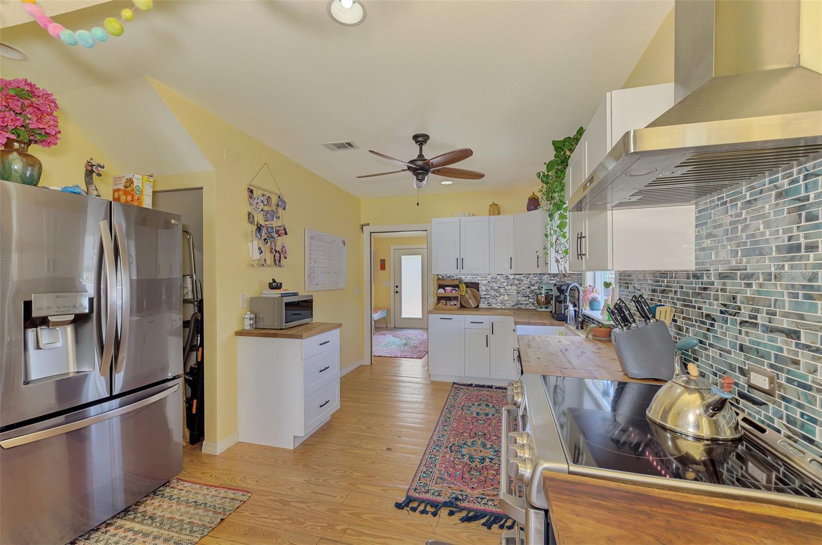 530 W GREEN ST — photo 17