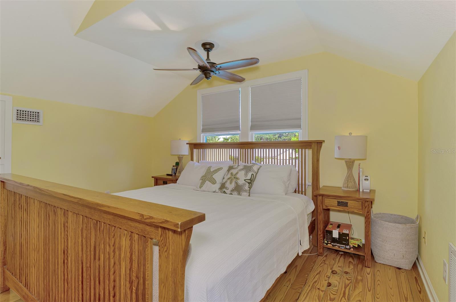 530 W GREEN ST — photo 38