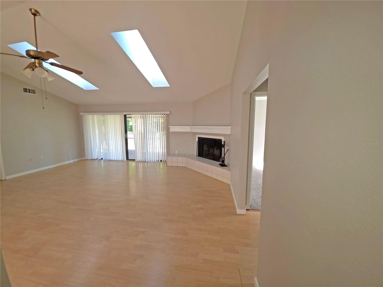 700 SOUTH VENICE BLVD — photo 2