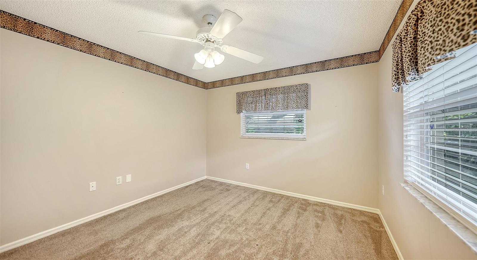 4494 DIAMOND CIR E — photo 24