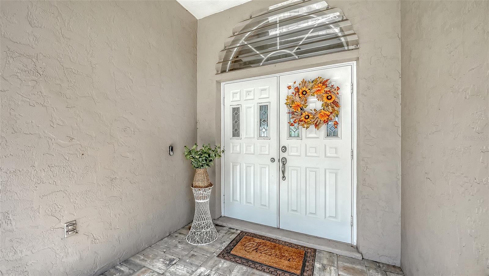 4494 DIAMOND CIR E — photo 2