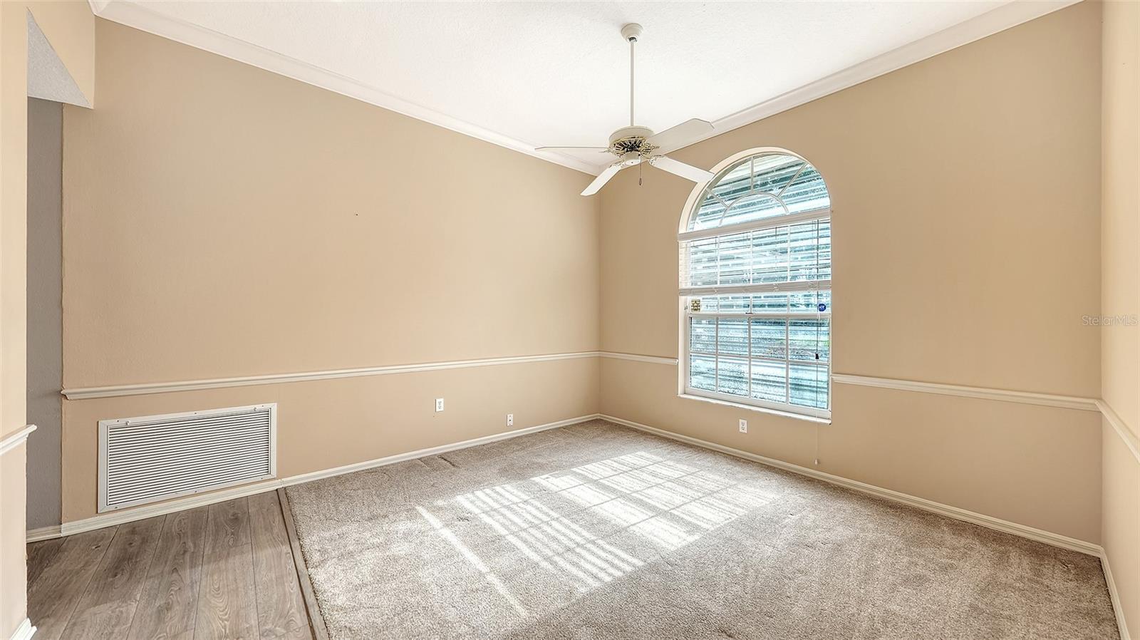 4494 DIAMOND CIR E — photo 10