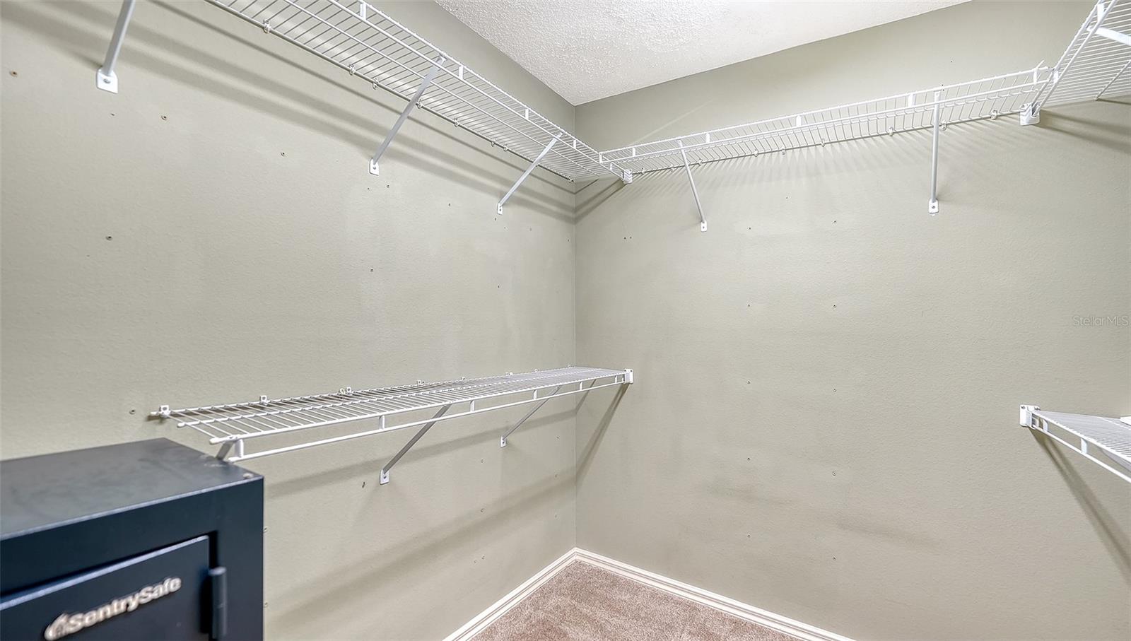 4494 DIAMOND CIR E — photo 23