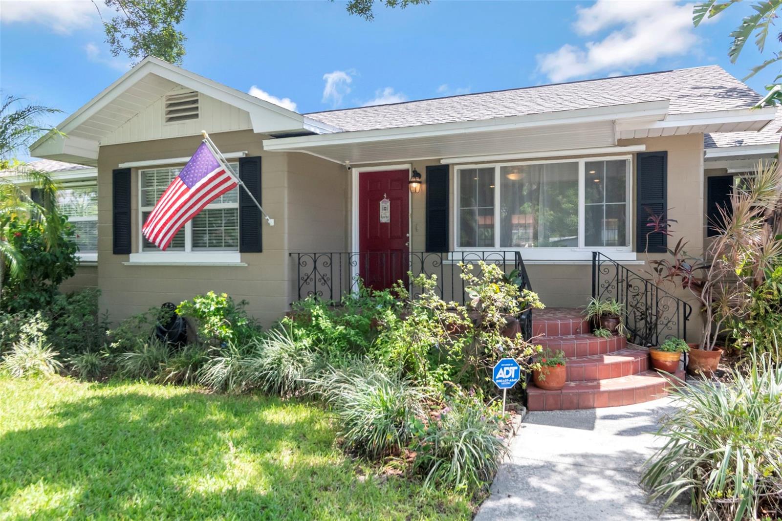 311 N GOMEZ AVE — photo 4