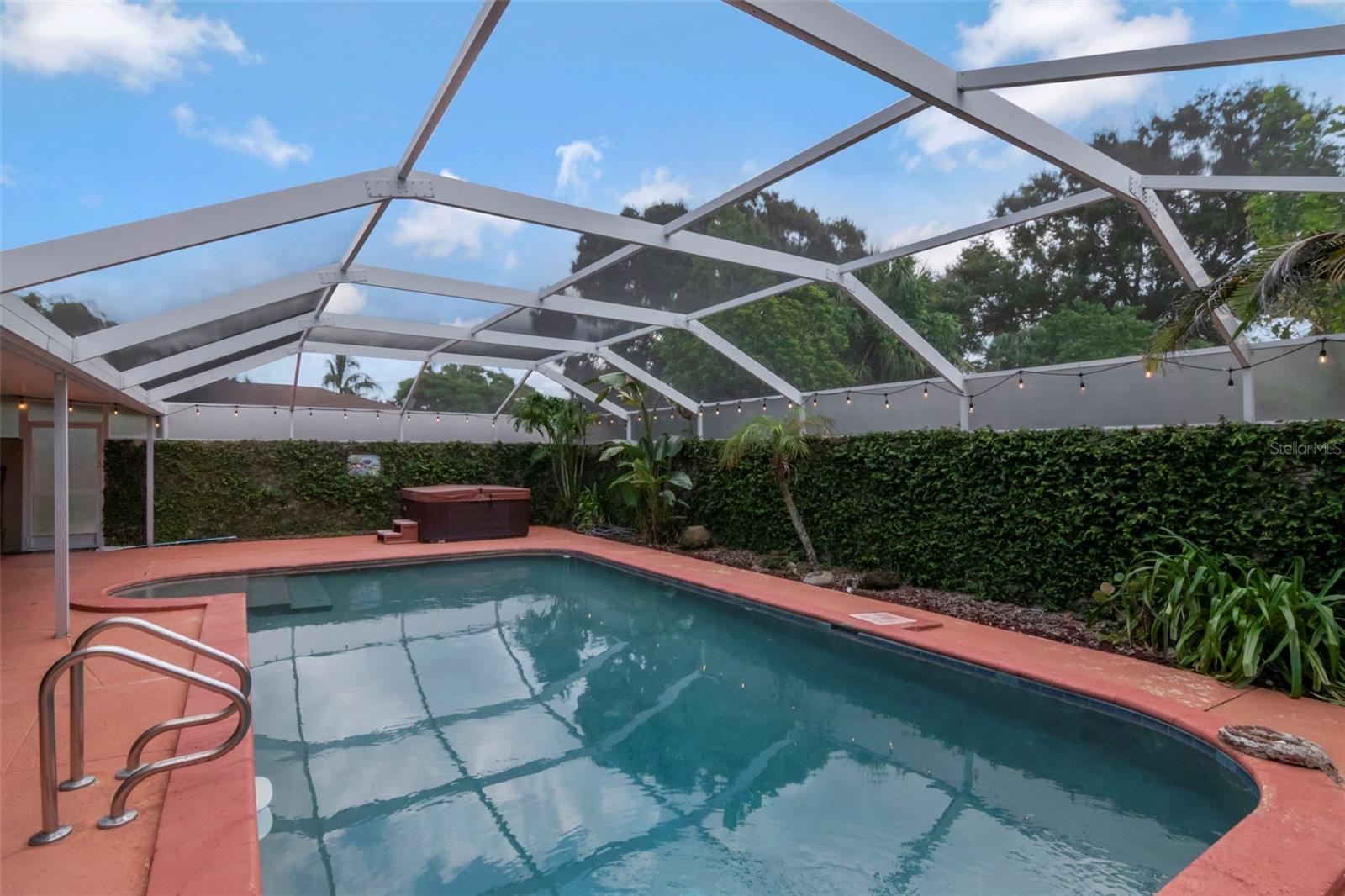 311 N GOMEZ AVE — photo 41