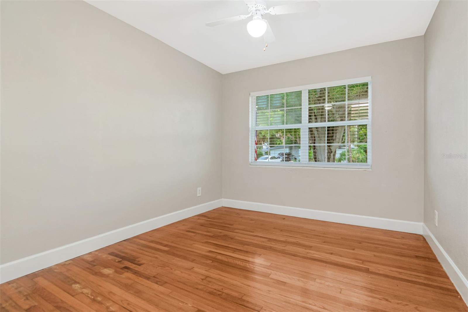 311 N GOMEZ AVE — photo 30