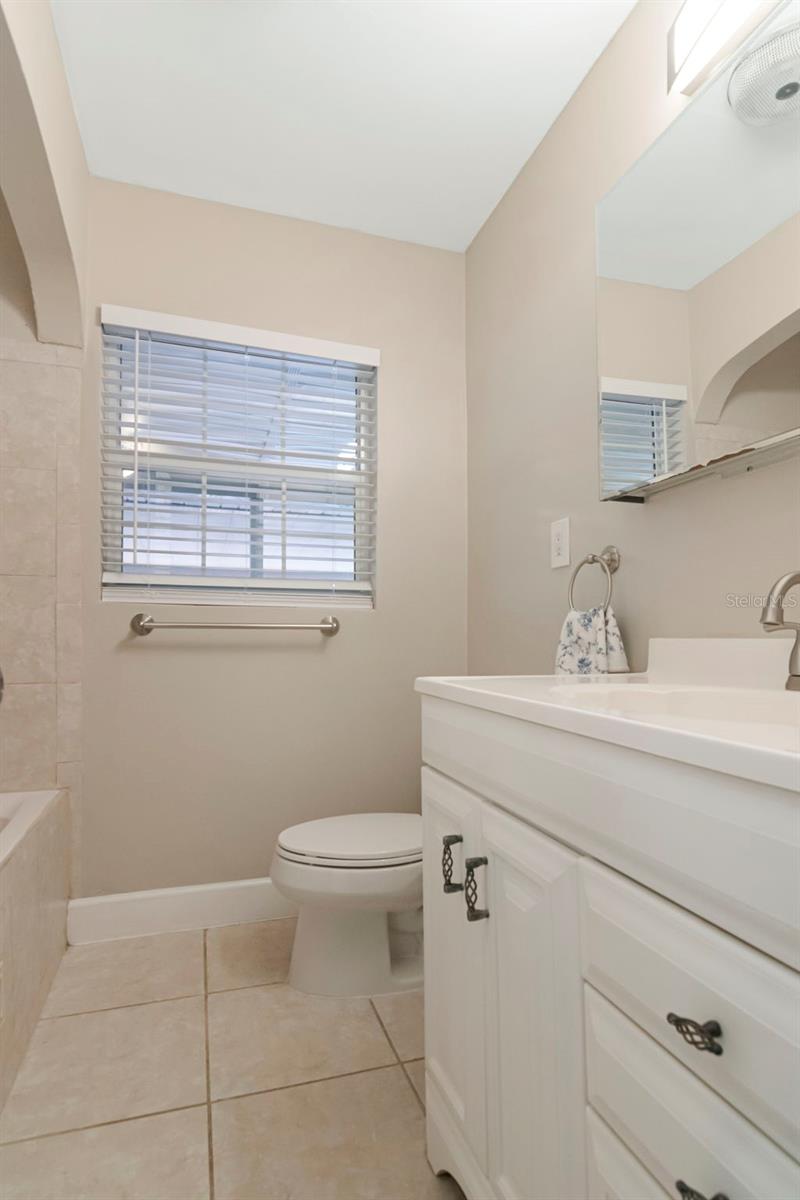 311 N GOMEZ AVE — photo 25