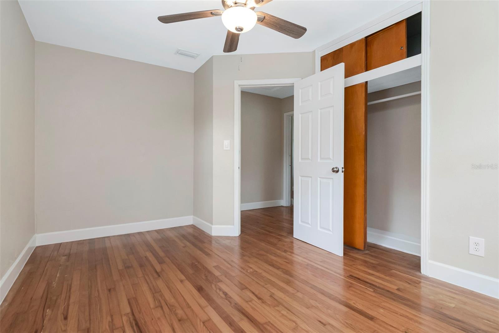311 N GOMEZ AVE — photo 27
