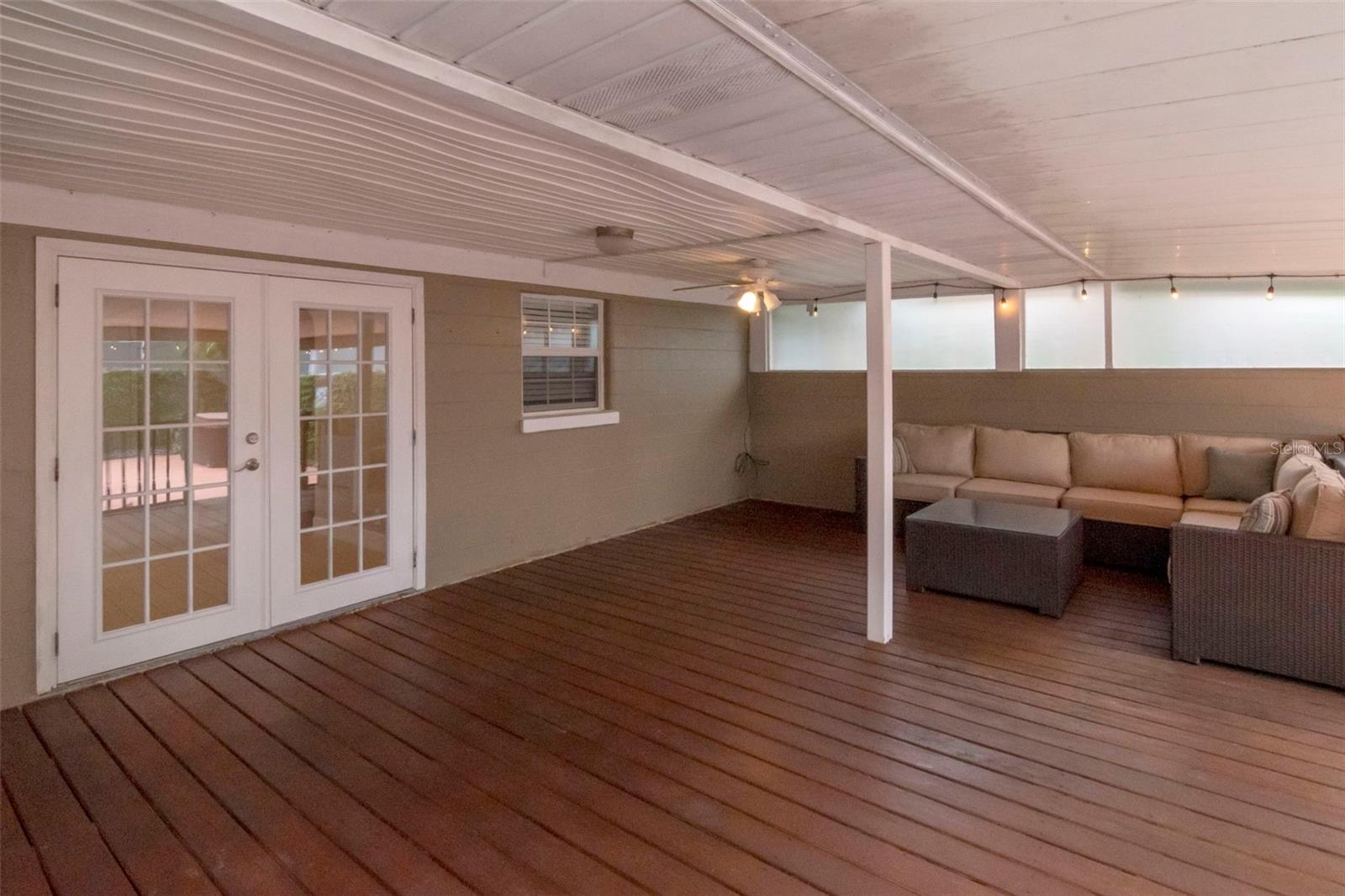 311 N GOMEZ AVE — photo 36