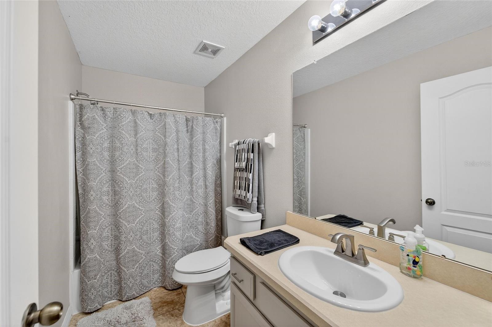2052 GREENWOOD VALLEY DR — photo 26
