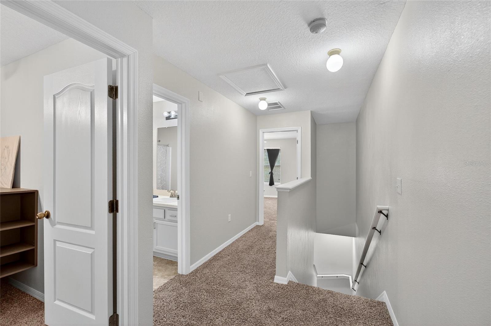 2052 GREENWOOD VALLEY DR — photo 33