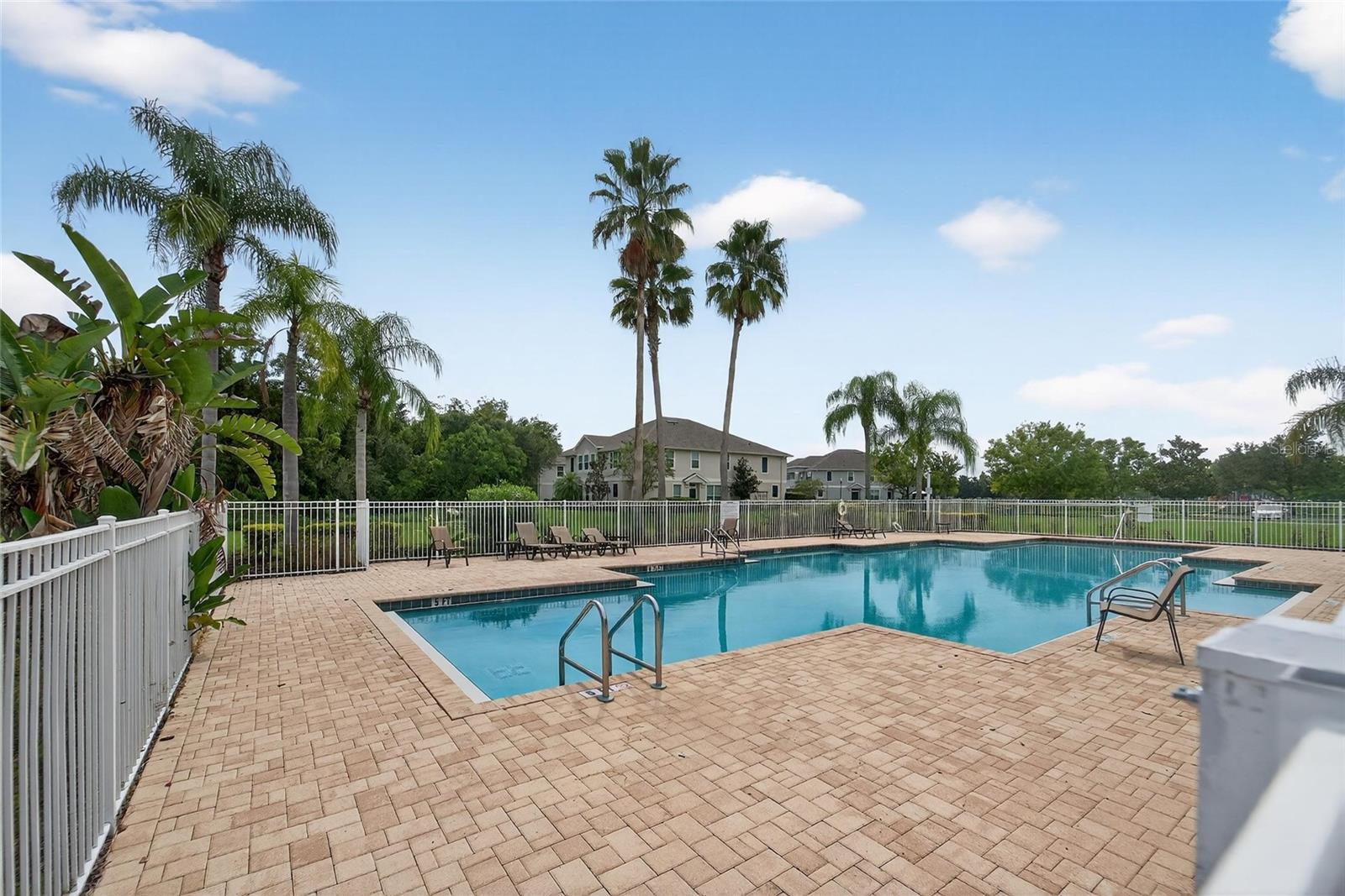 2052 GREENWOOD VALLEY DR — photo 50