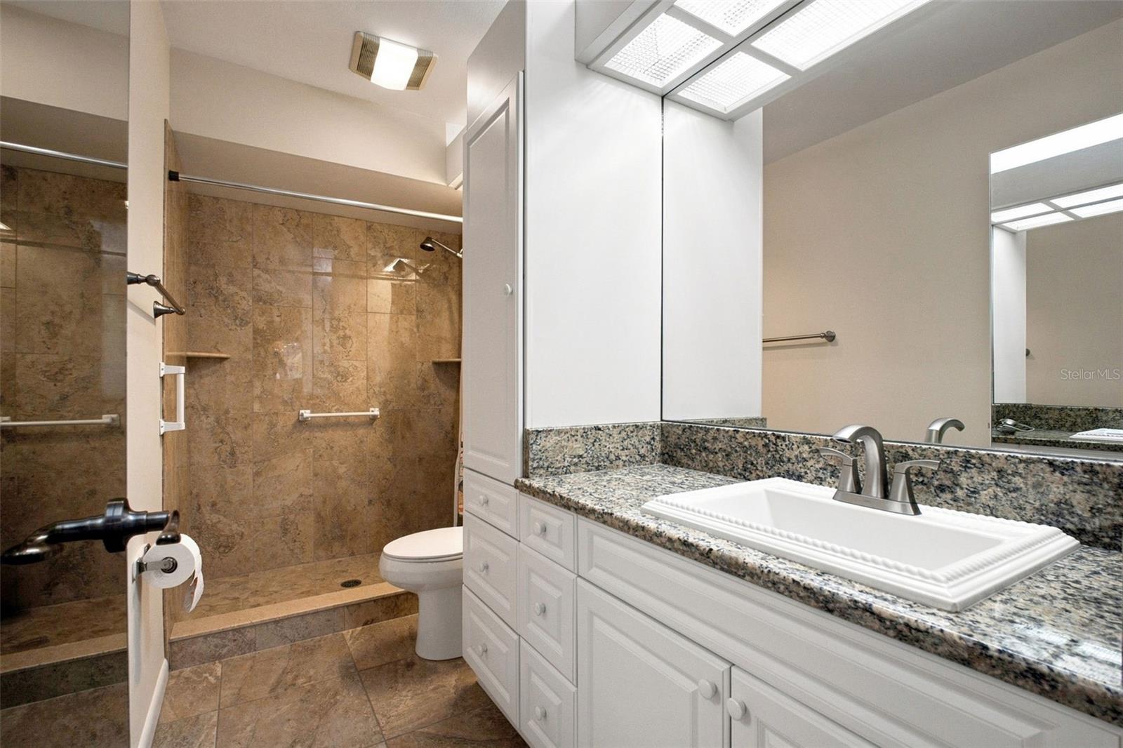 2460 NORTHSIDE DR #1202 — photo 20