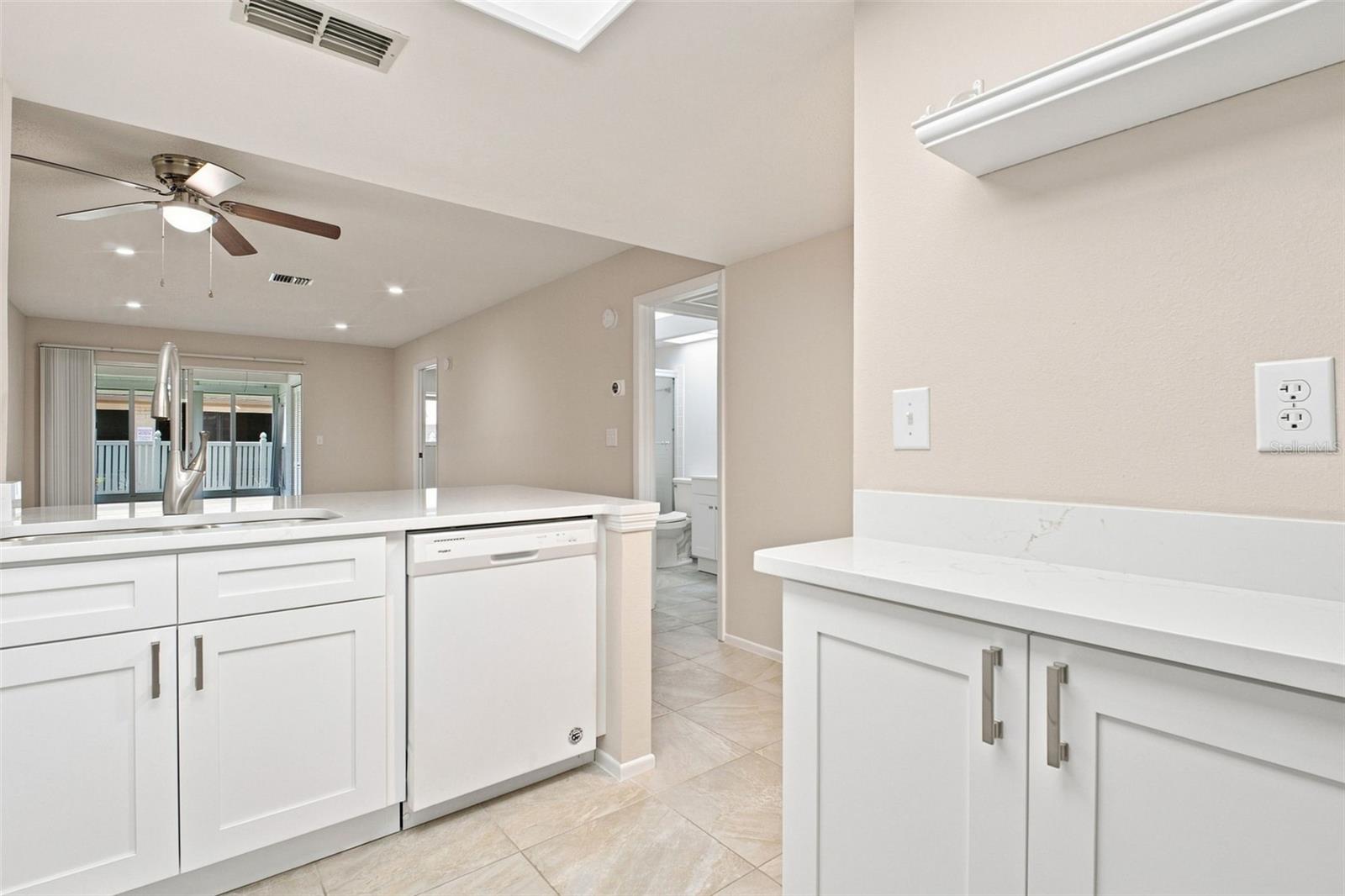 2460 NORTHSIDE DR #1202 — photo 14