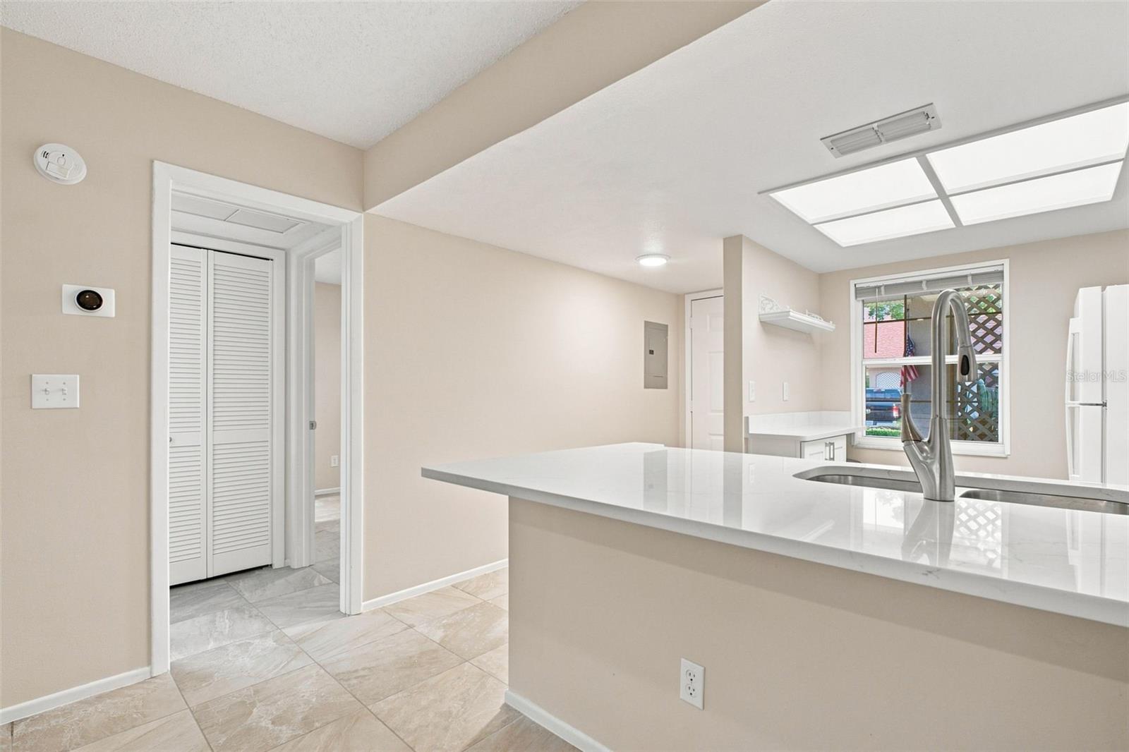 2460 NORTHSIDE DR #1202 — photo 16