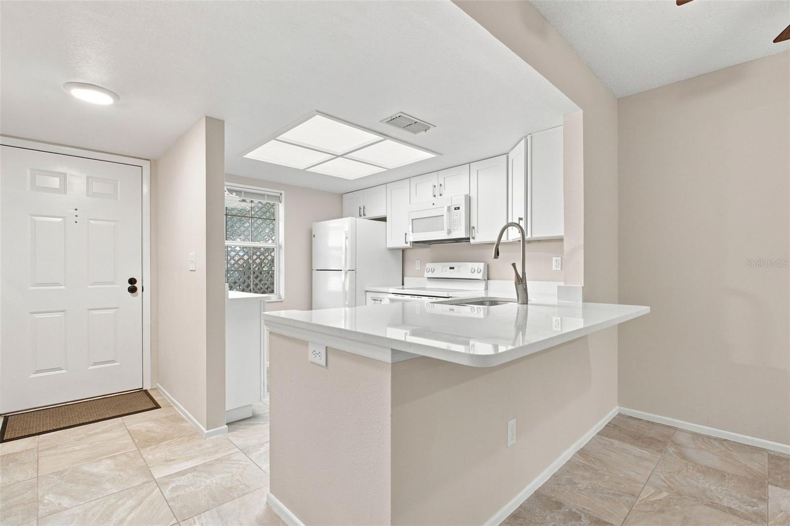 2460 NORTHSIDE DR #1202 — photo 11