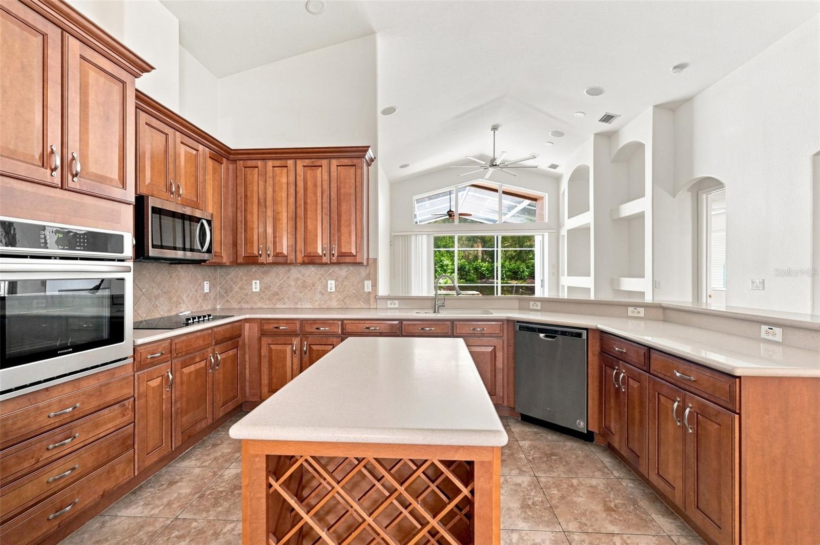 27417 SILVER THATCH DR — photo 13