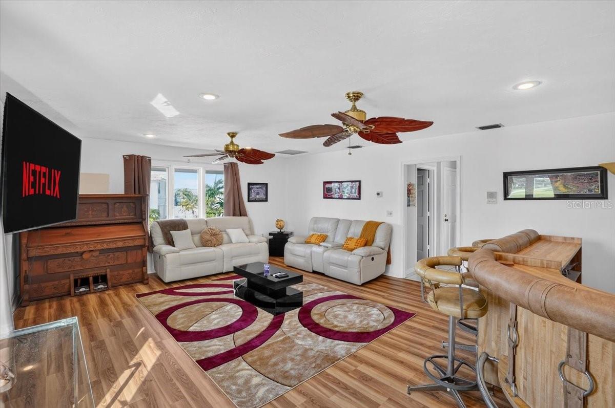 2407 PALMA SOLA BLVD — photo 4