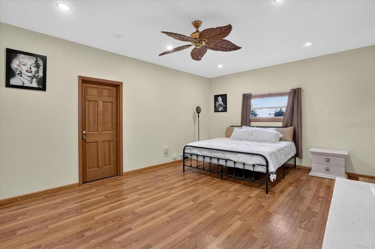 2407 PALMA SOLA BLVD — photo 32