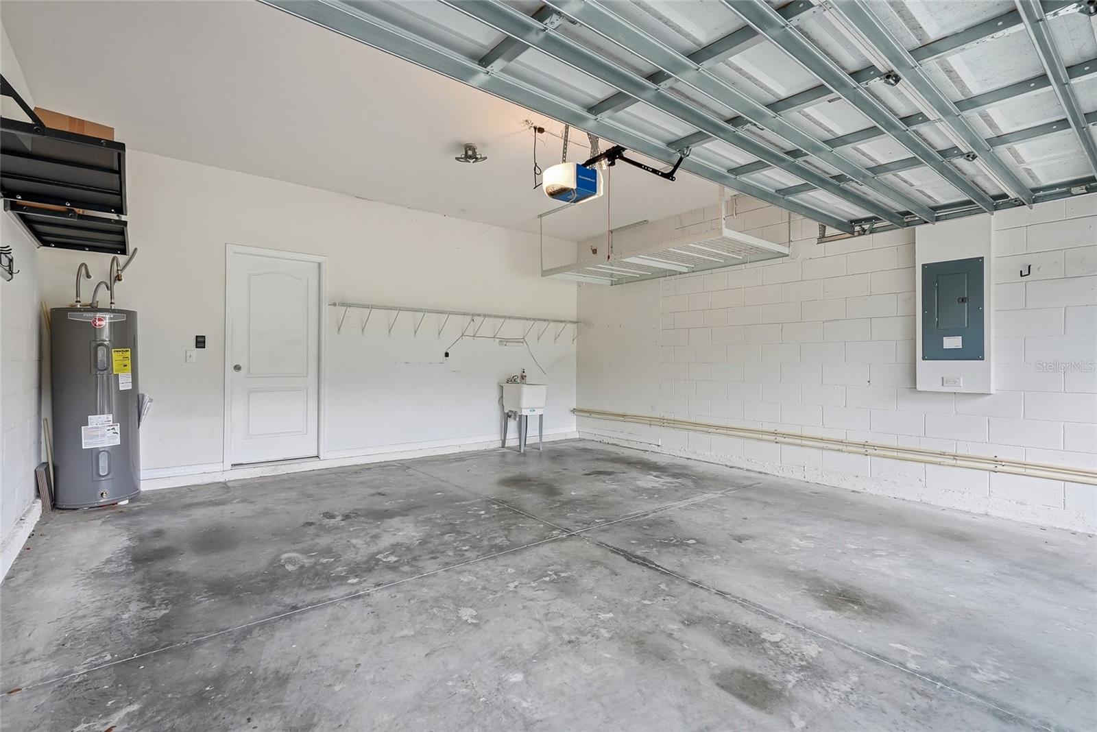 13105 CANOPY CREEK DR — photo 39