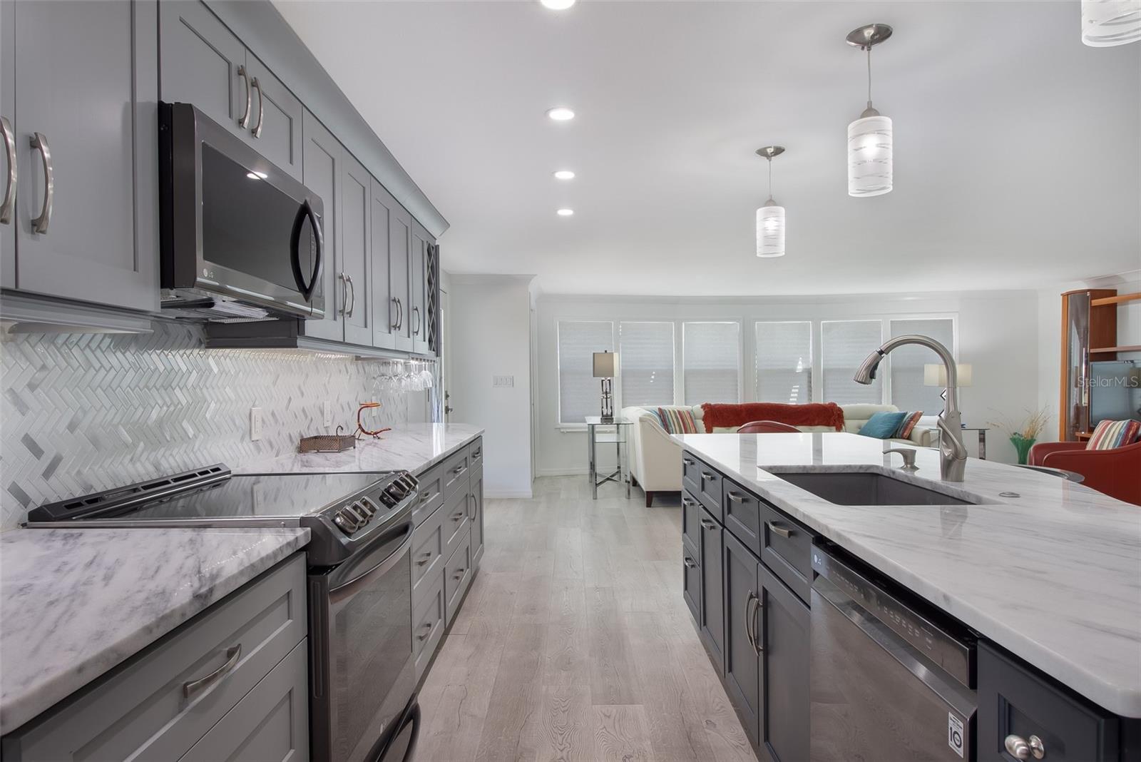 3 S BUENA VISTA AVE — photo 17